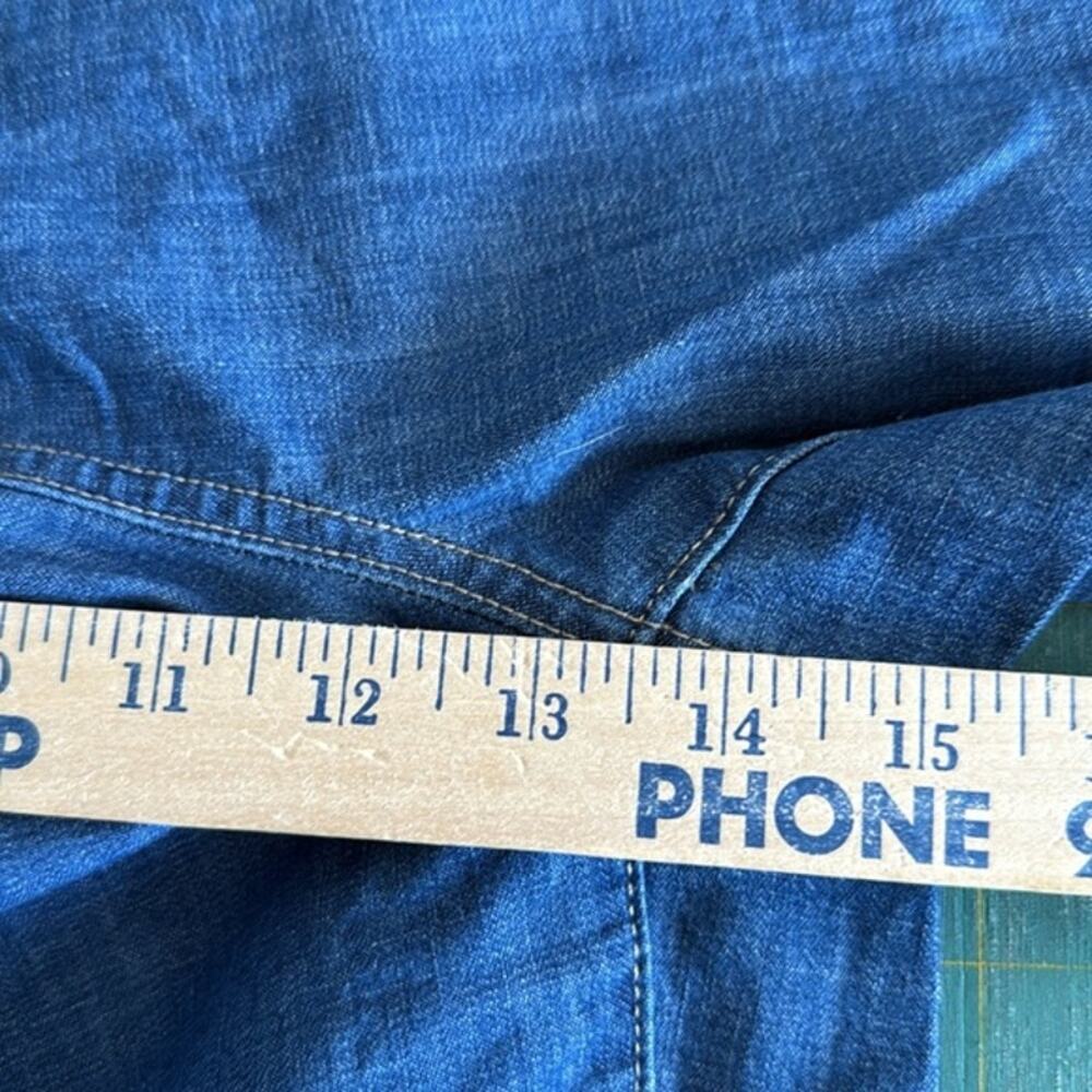 LOGO by Lori Goldstein Women's Boyfriend Capri Jeans sz 22W Medium Wash Denim - Picture 6 of 7